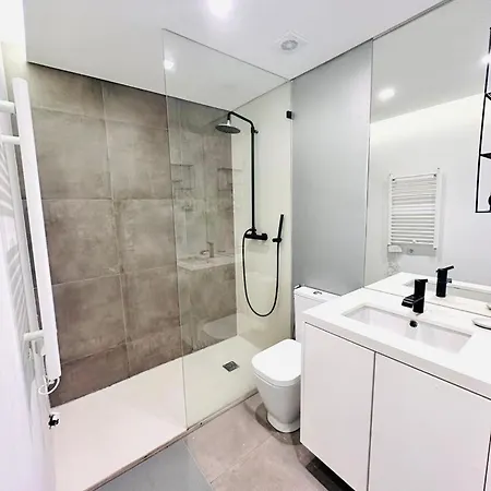 The Saraiva House - No 1e - Beautiful Two-bedroom * Lizbona