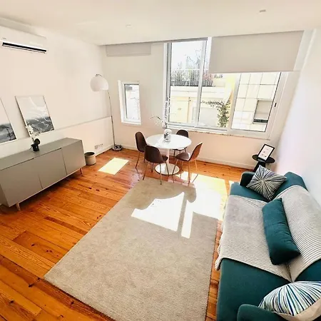 The Saraiva House - No 1e - Beautiful Two-bedroom * Lizbona